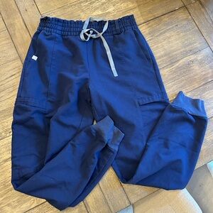 FIGS Navy Jogger Scubs XS Petite